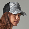 Beechfield- Camo snapback trucker lippis (B694)