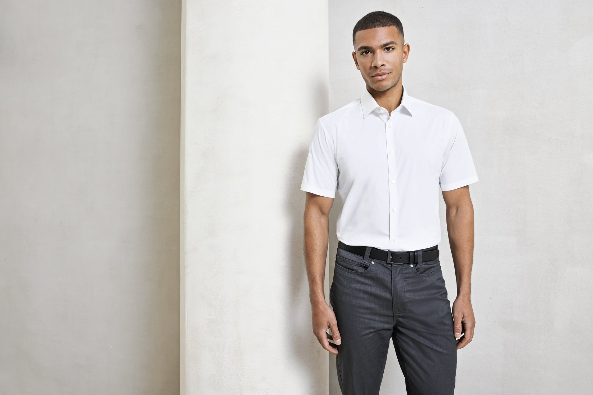 Premier Workwear Men´s Stretch Fit Poplin Short Sleeve Cotton Shirt