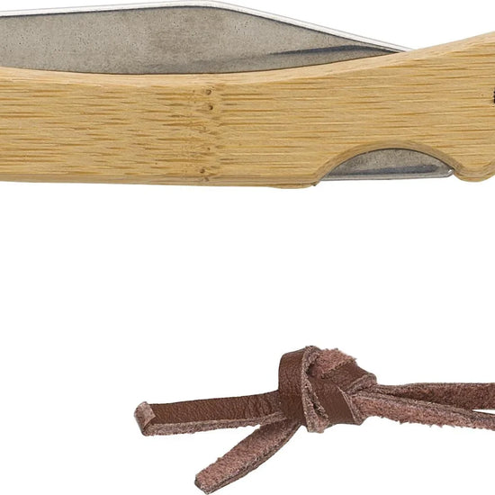 Acacia wooden cutting Walter Default