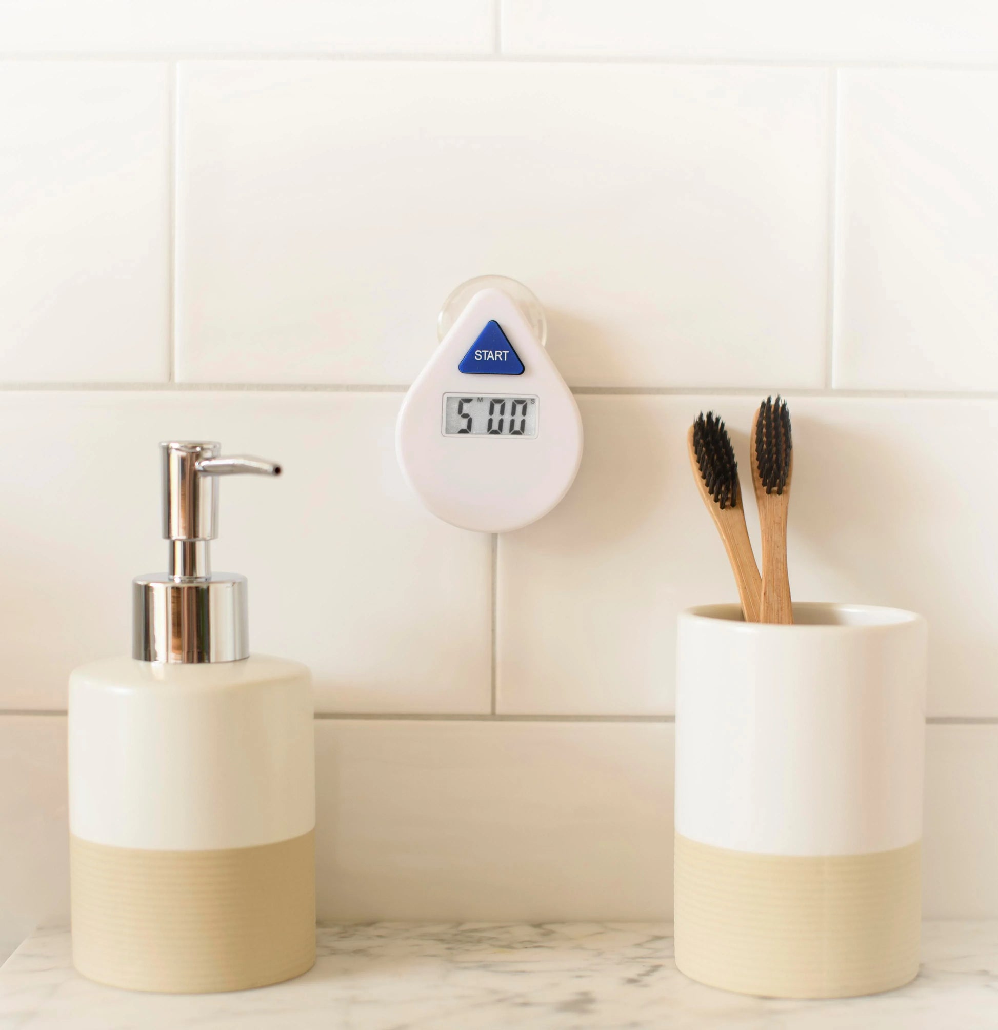 Acacia wooden cutting Walter Default