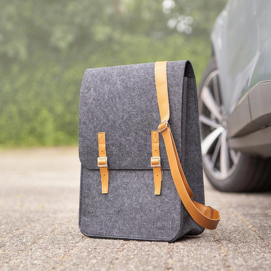 Acacia wooden cutting Walter Default